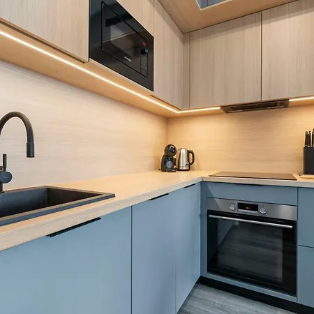 Airport Apartment